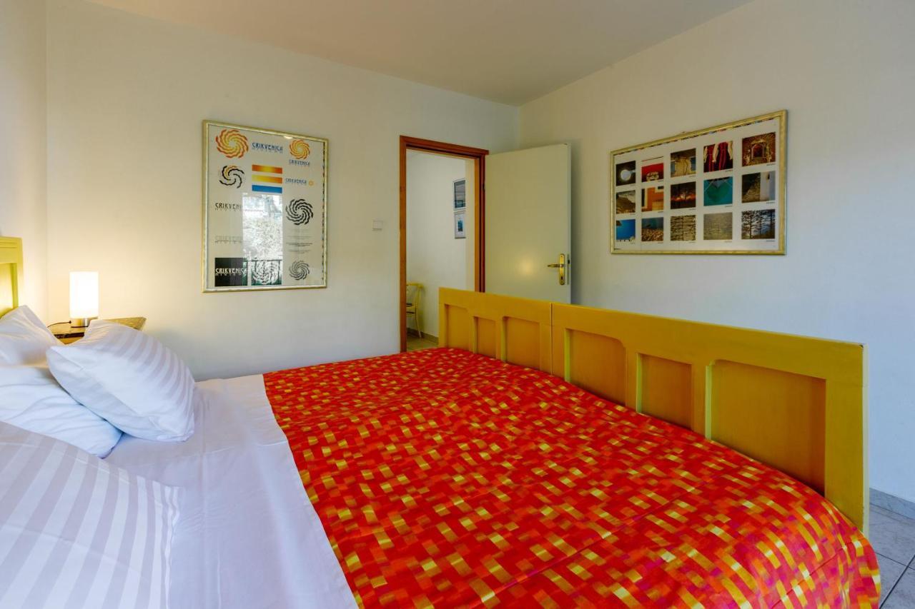 Apartments Loncaric Цриквеница Экстерьер фото