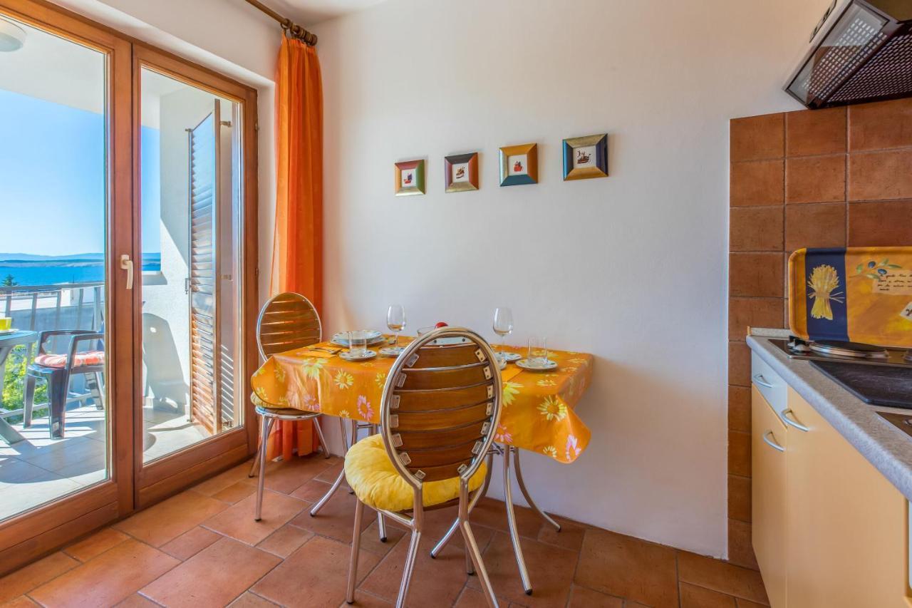 Apartments Loncaric Цриквеница Экстерьер фото