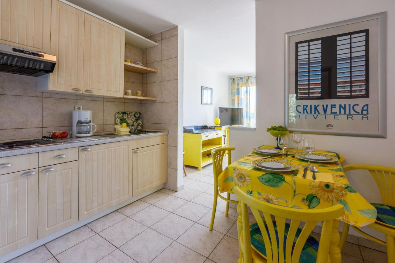 Apartments Loncaric Цриквеница Экстерьер фото
