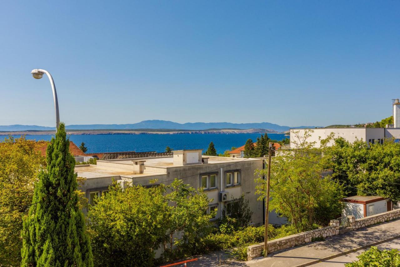 Apartments Loncaric Цриквеница Экстерьер фото