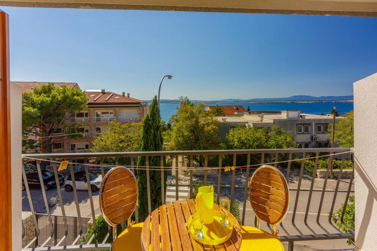 Apartments Loncaric Цриквеница Экстерьер фото